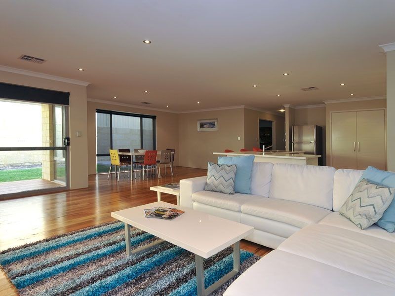 6 Bafile Lane, Beeliar WA 6164