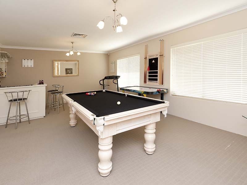 19 The Lakes Boulevard, Jandakot WA 6164