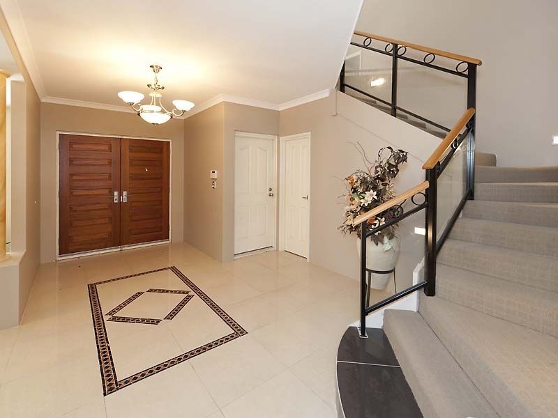 19 The Lakes Boulevard, Jandakot WA 6164