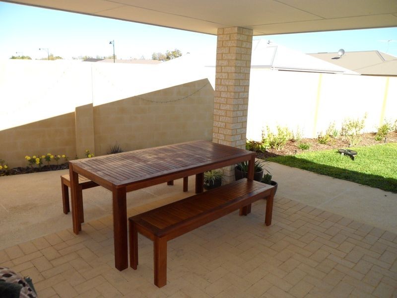 16 Spruce Terrace, Aubin Grove WA 6164