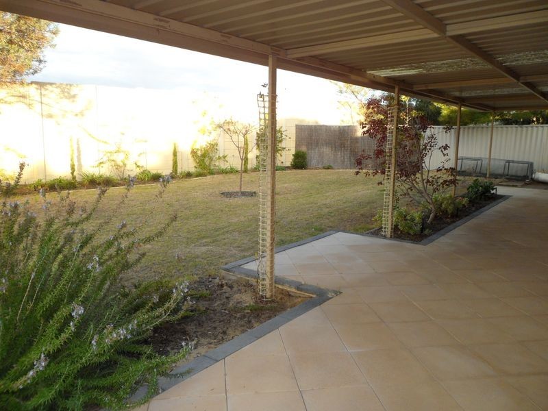 18 Nagambie Close, South Lake WA 6164
