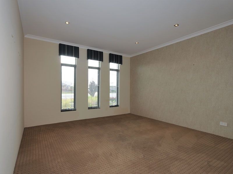 48 Macquarie Boulevard, Hammond Park WA 6164