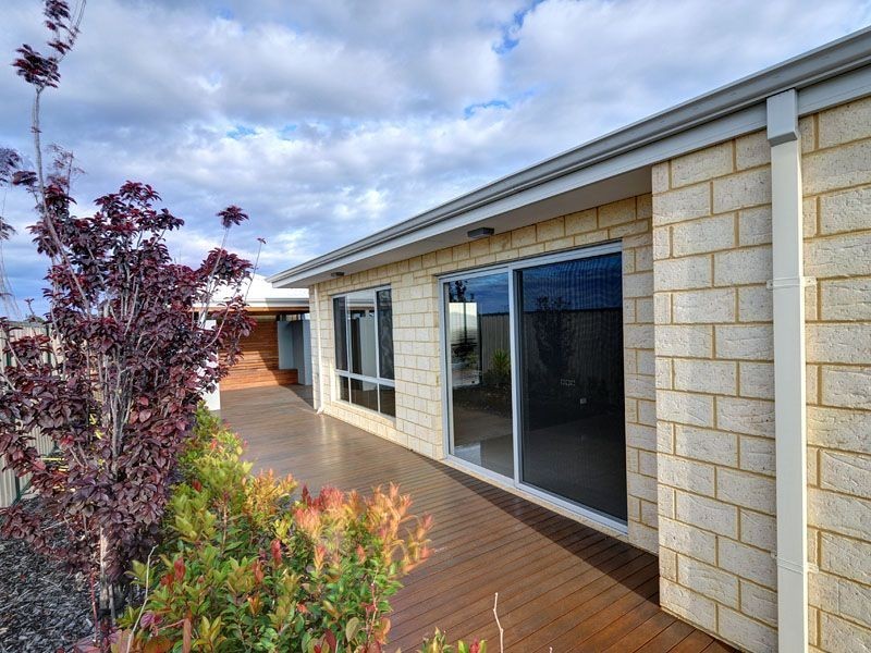 48 Macquarie Boulevard, Hammond Park WA 6164