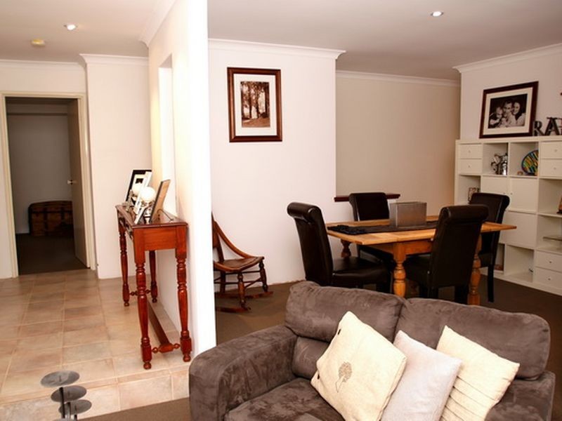 11 Dusenberg Mews, Atwell WA 6164