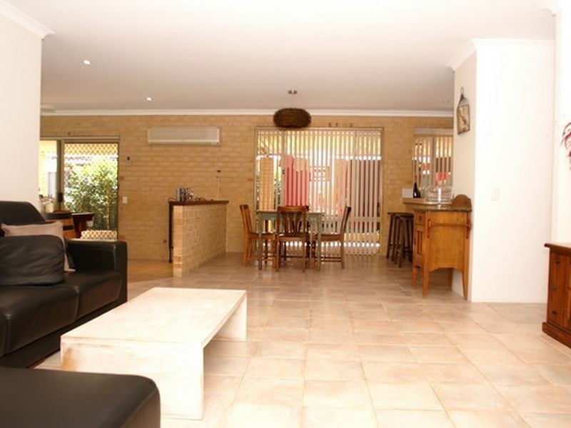 11 Dusenberg Mews, Atwell WA 6164