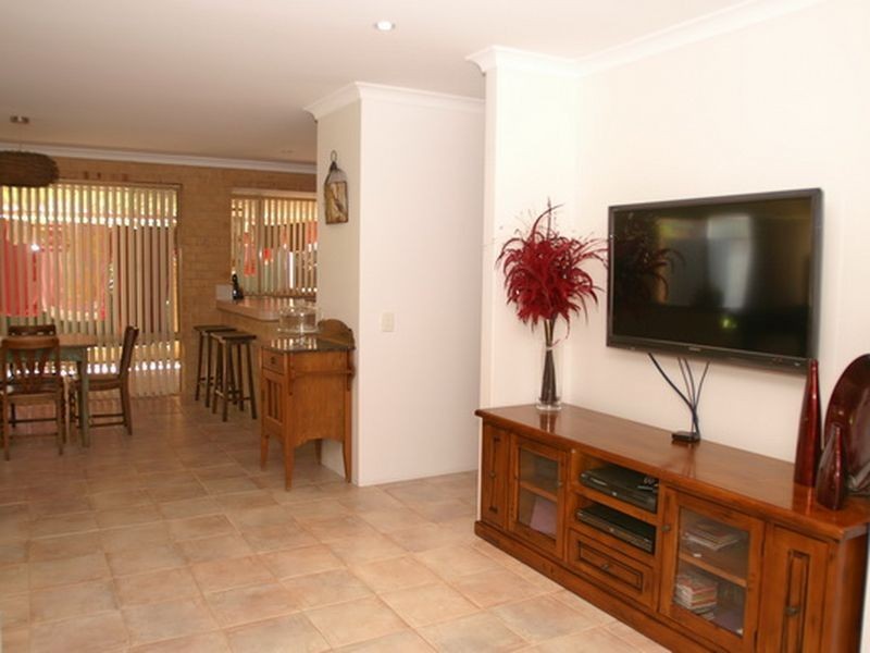 11 Dusenberg Mews, Atwell WA 6164