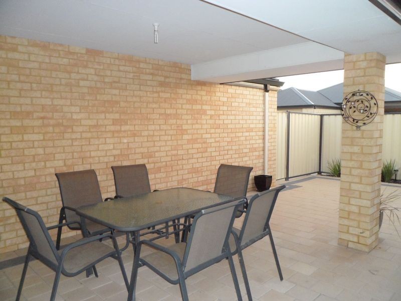 140 Lyon Road, Aubin Grove WA 6164