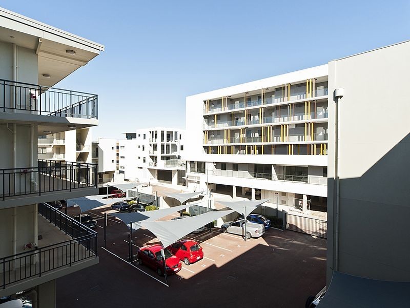 44/9 Linkage Avenue, Atwell WA 6164