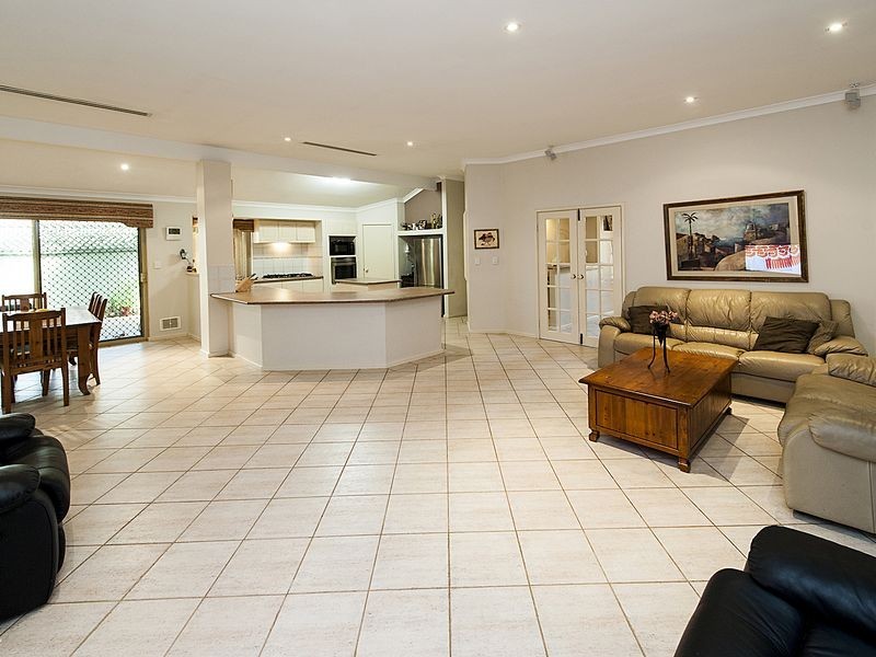 7 Aylesbury Close, Jandakot WA 6164