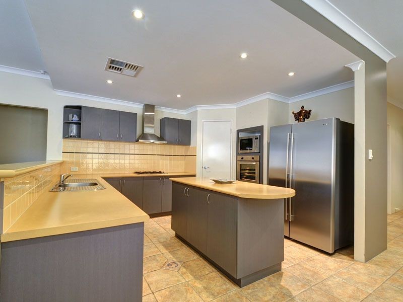34 Sanguine Way, Atwell WA 6164