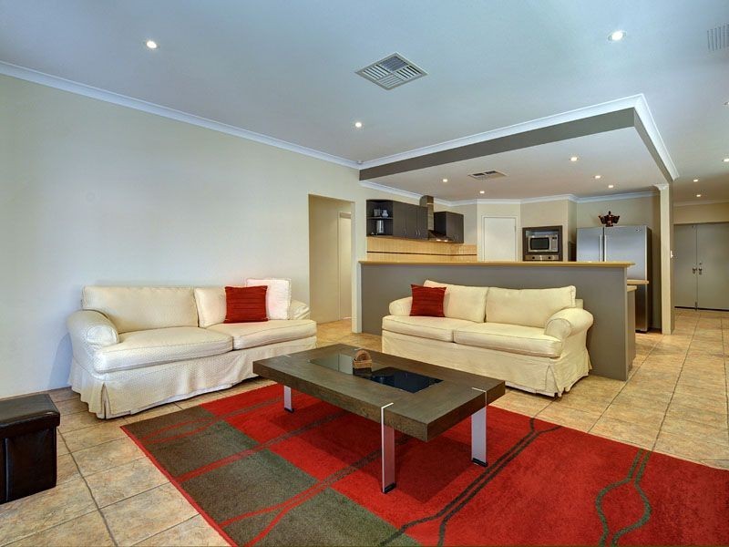 34 Sanguine Way, Atwell WA 6164