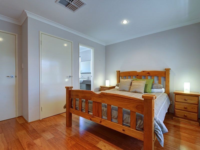 34 Sanguine Way, Atwell WA 6164