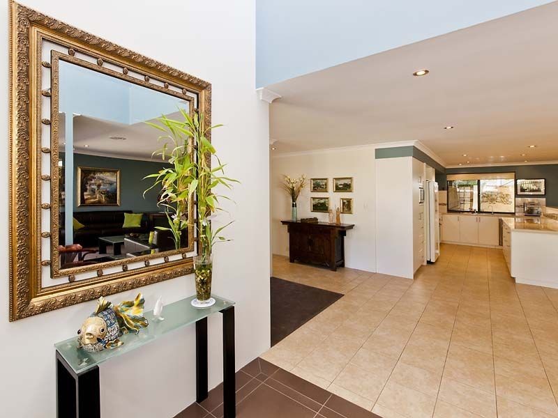 5 Harvest Lakes Boulevard, Atwell WA 6164