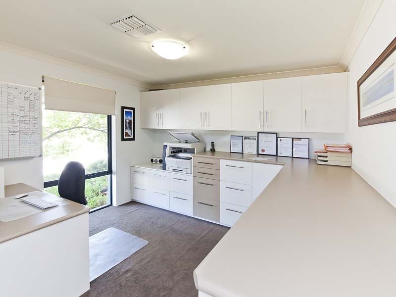 5 Harvest Lakes Boulevard, Atwell WA 6164