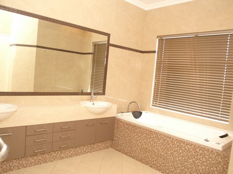 6 Rutherford Entrance, Success WA 6164