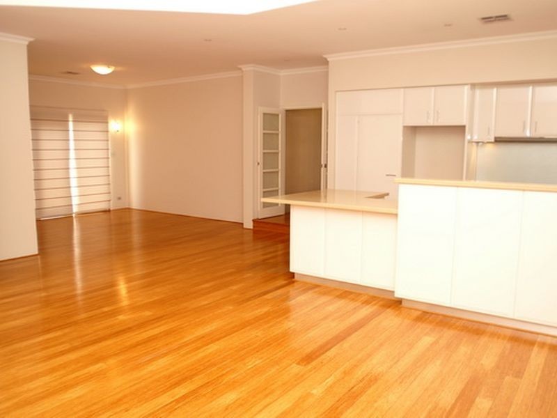 6 Rutherford Entrance, Success WA 6164