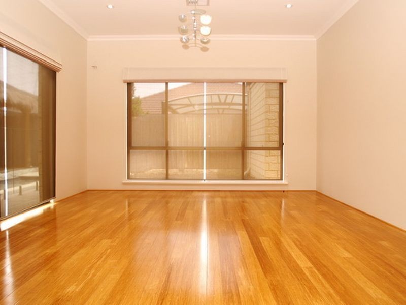 6 Rutherford Entrance, Success WA 6164