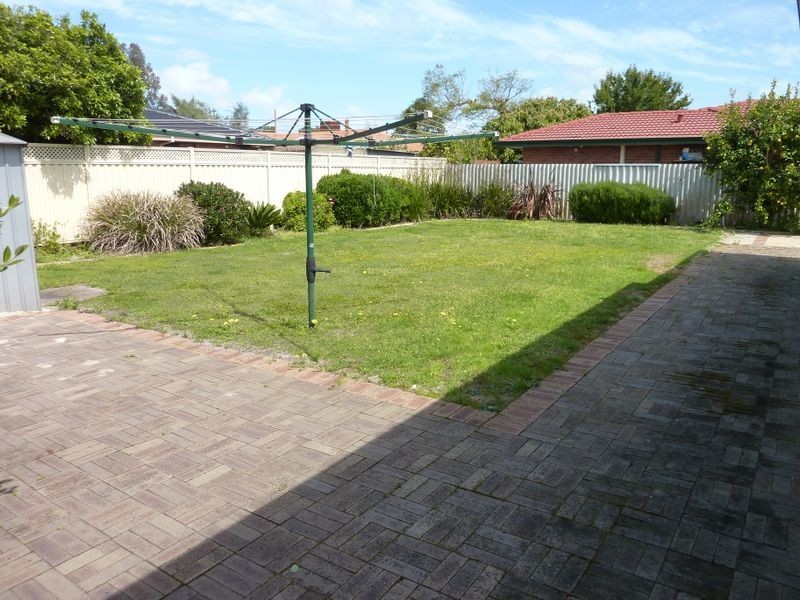 17 Paperbark Drive, Willetton WA 6155