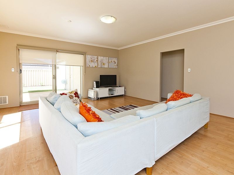 38 Sanguine Way, Atwell WA 6164
