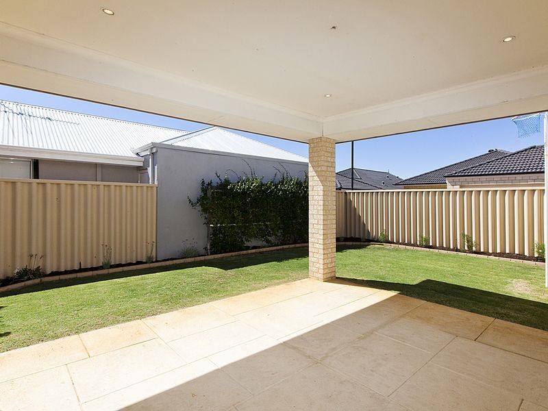 38 Sanguine Way, Atwell WA 6164