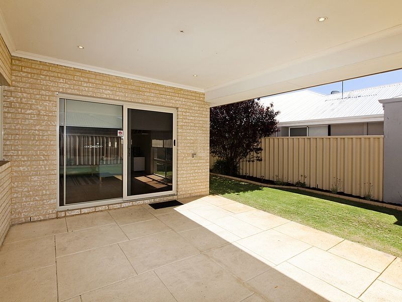 38 Sanguine Way, Atwell WA 6164