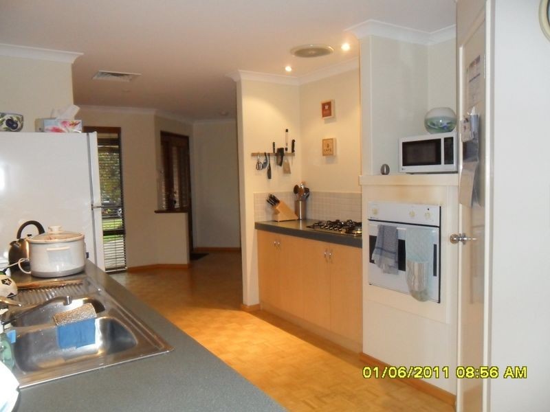 24 Lombe Gardens, Atwell WA 6164