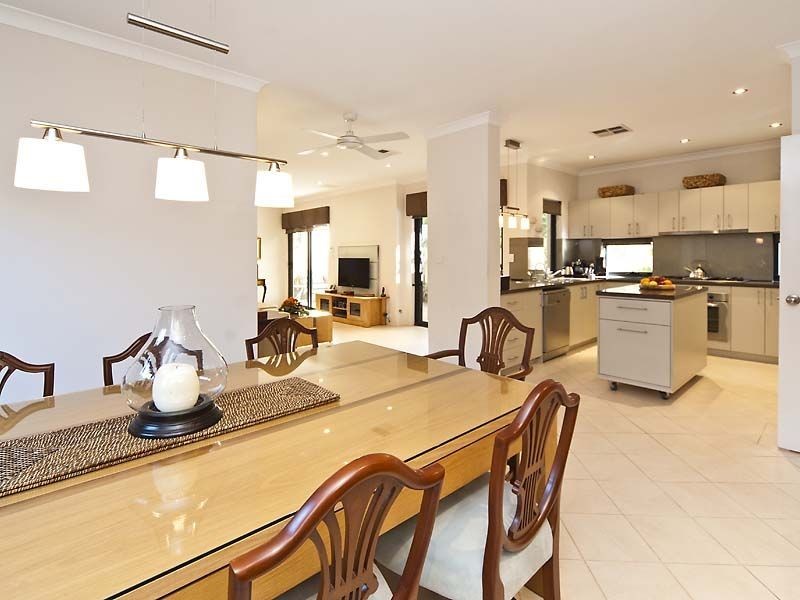 45 Harmony Avenue, Atwell WA 6164