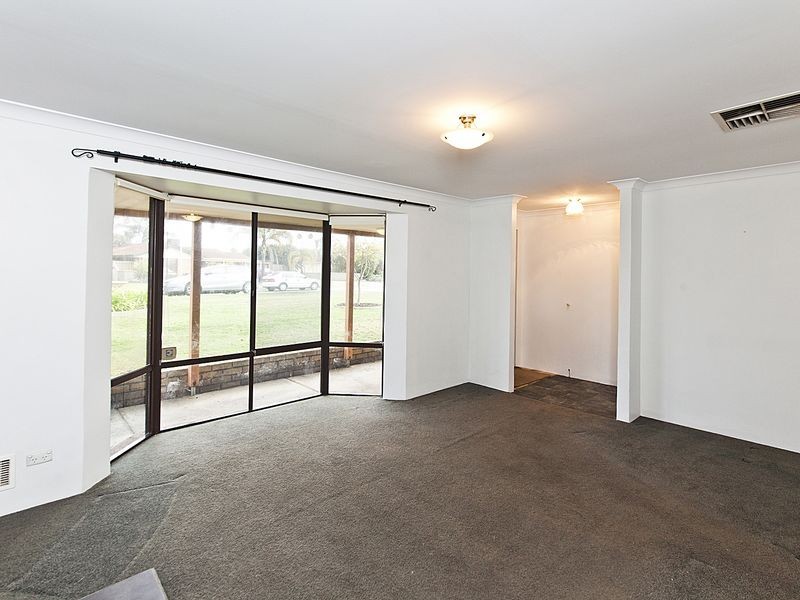 8 Prentice Place, South Lake WA 6164