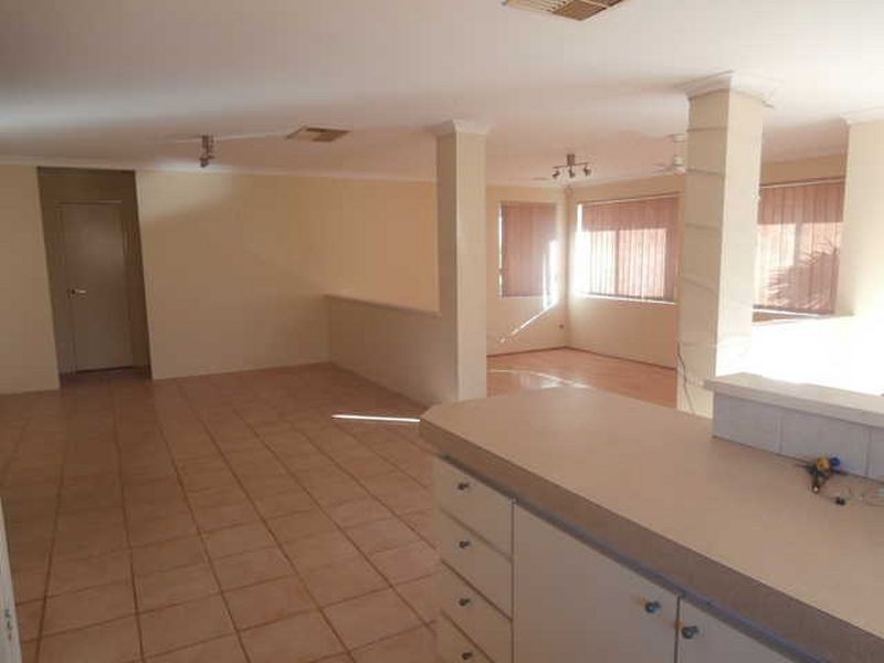 11 Dreier Court, Atwell WA 6164