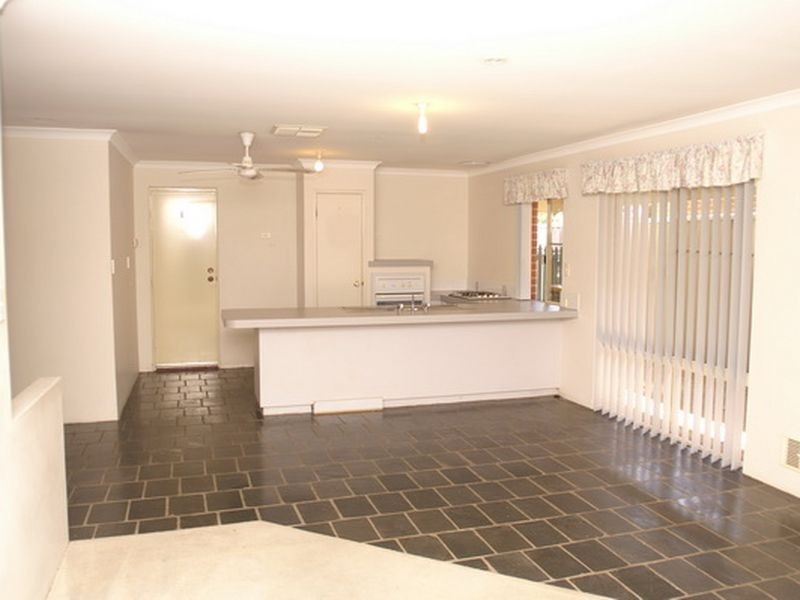 6 Shadwell Retreat, Atwell WA 6164