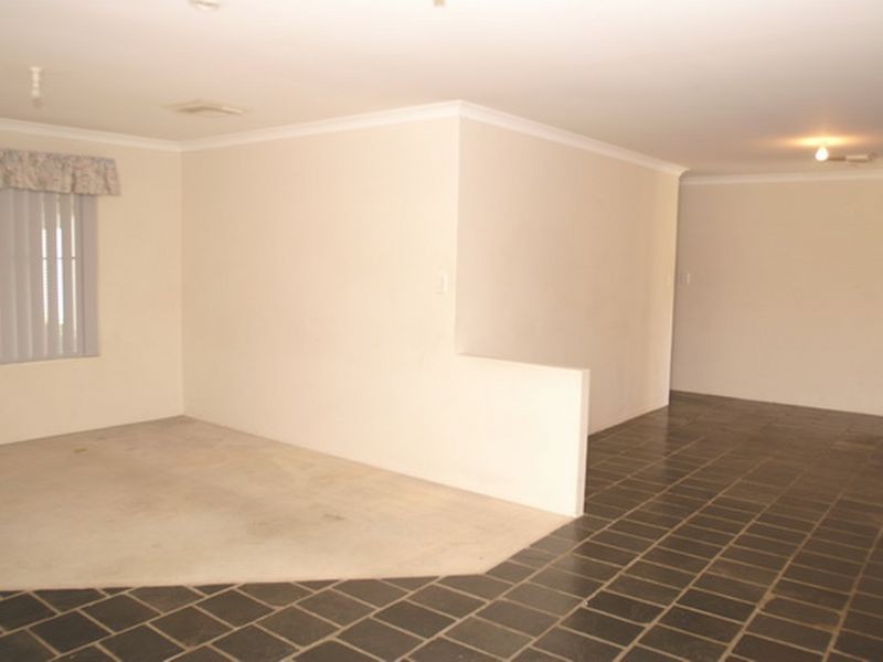 6 Shadwell Retreat, Atwell WA 6164