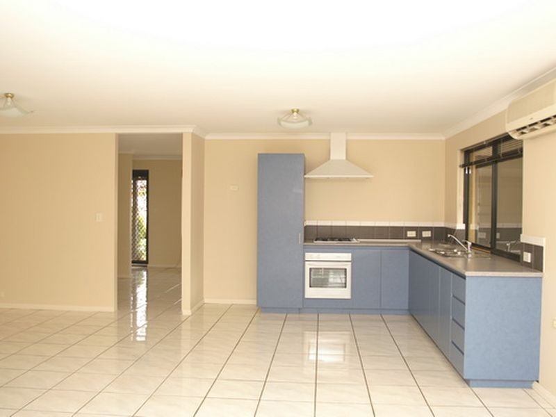 9 Jardine Pass, Bertram WA 6167