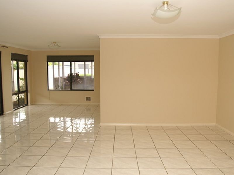 9 Jardine Pass, Bertram WA 6167