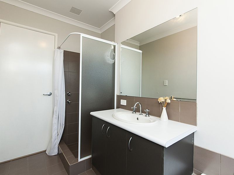 5 Lamar Court, Success WA 6164