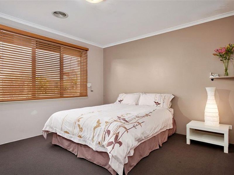 32 Avon Crescent, Atwell WA 6164