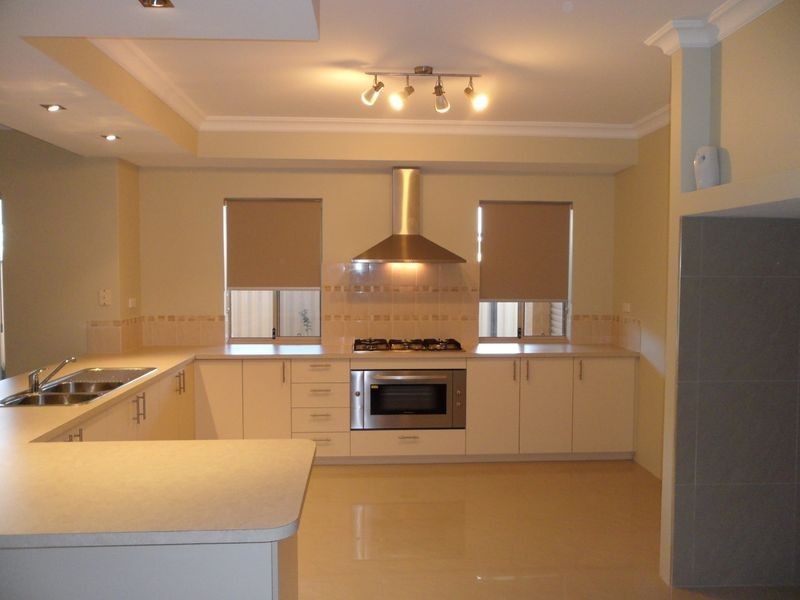 21 Camden Boulevard, Aubin Grove WA 6164