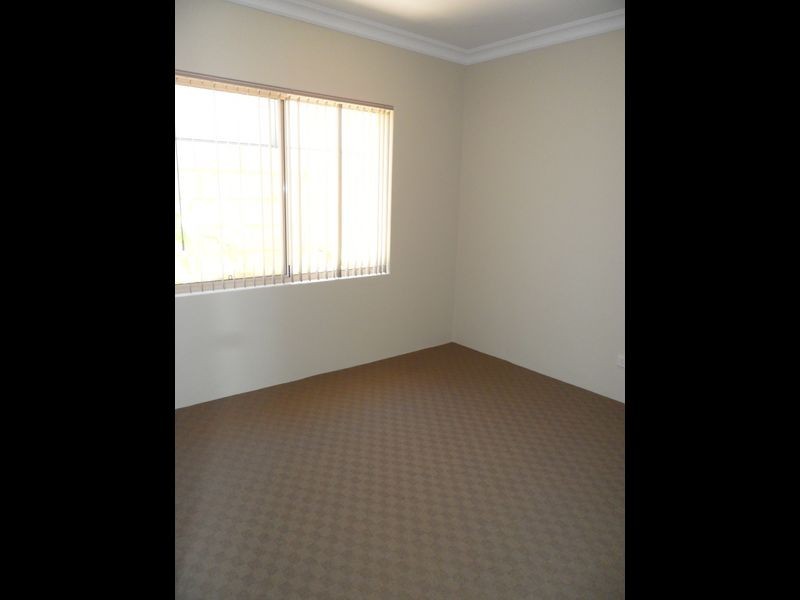 21 Camden Boulevard, Aubin Grove WA 6164