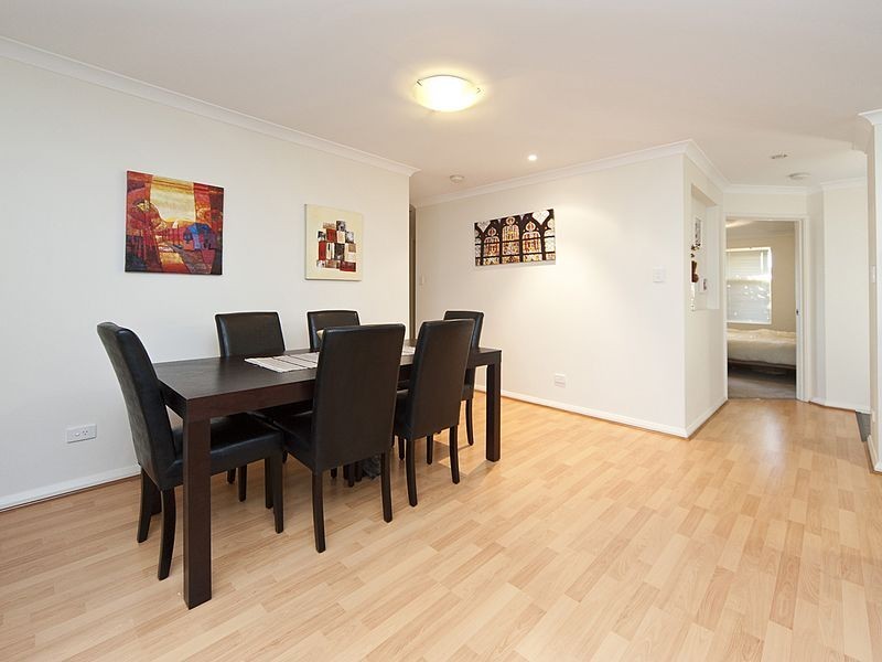 15 Yarra Promenade, Hammond Park WA 6164