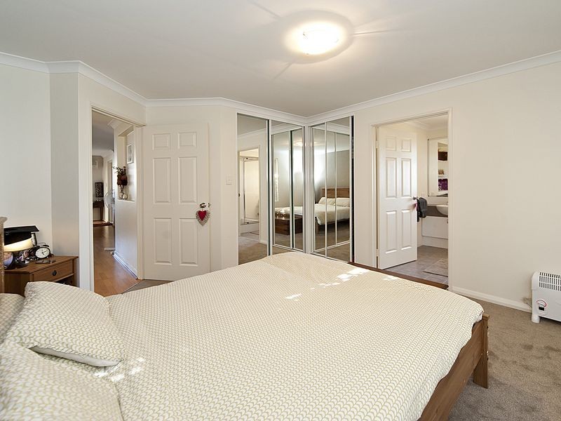 15 Yarra Promenade, Hammond Park WA 6164