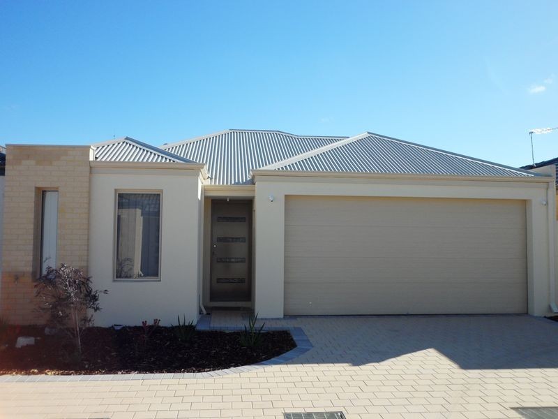 9/31 Peppermint Gardens, Aubin Grove WA 6164