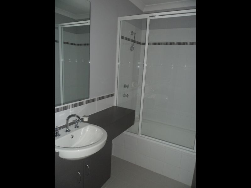 9/31 Peppermint Gardens, Aubin Grove WA 6164