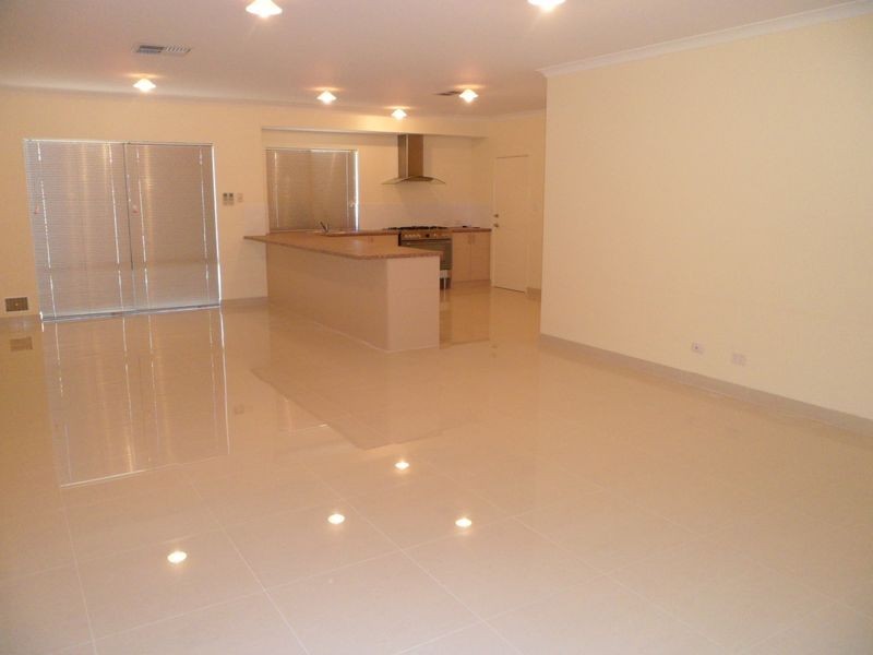 4 Padua Place, Aubin Grove WA 6164