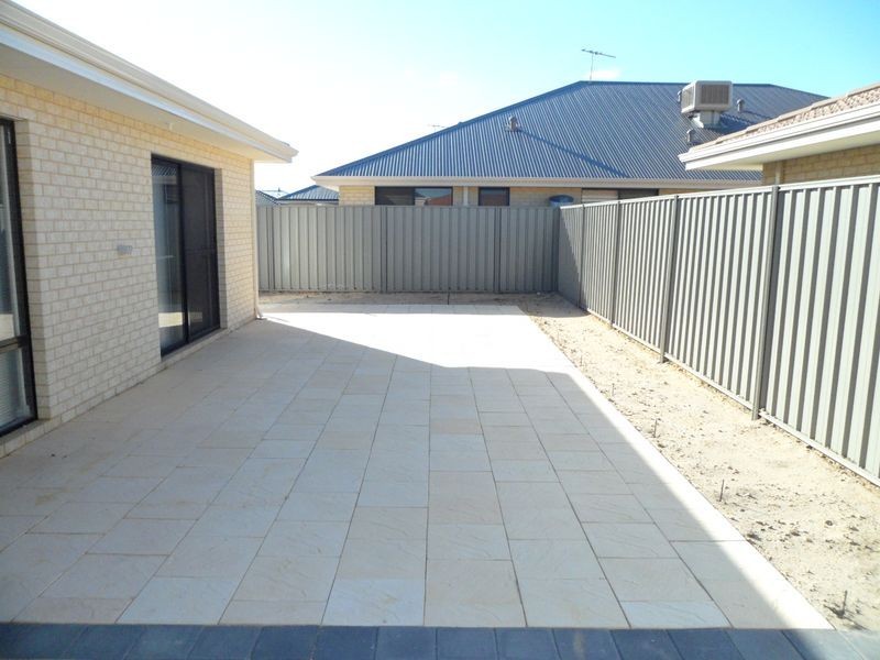 4 Padua Place, Aubin Grove WA 6164
