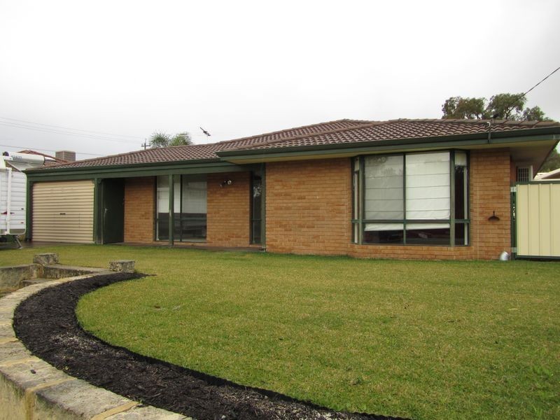 3 Pioneer Drive, Yangebup WA 6164