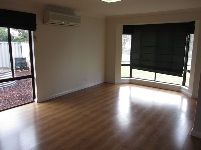 3 Pioneer Drive, Yangebup WA 6164