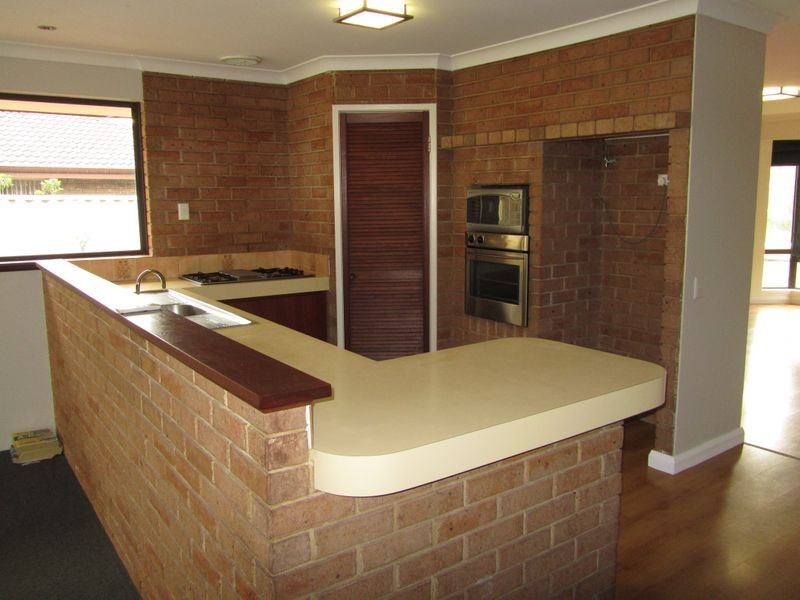 3 Pioneer Drive, Yangebup WA 6164