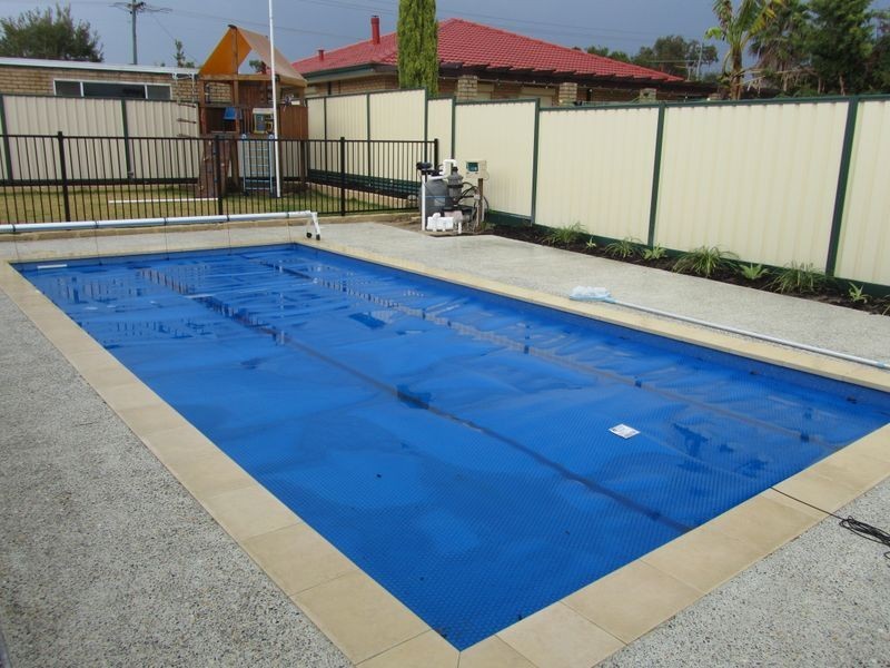 3 Pioneer Drive, Yangebup WA 6164