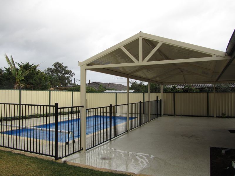 3 Pioneer Drive, Yangebup WA 6164