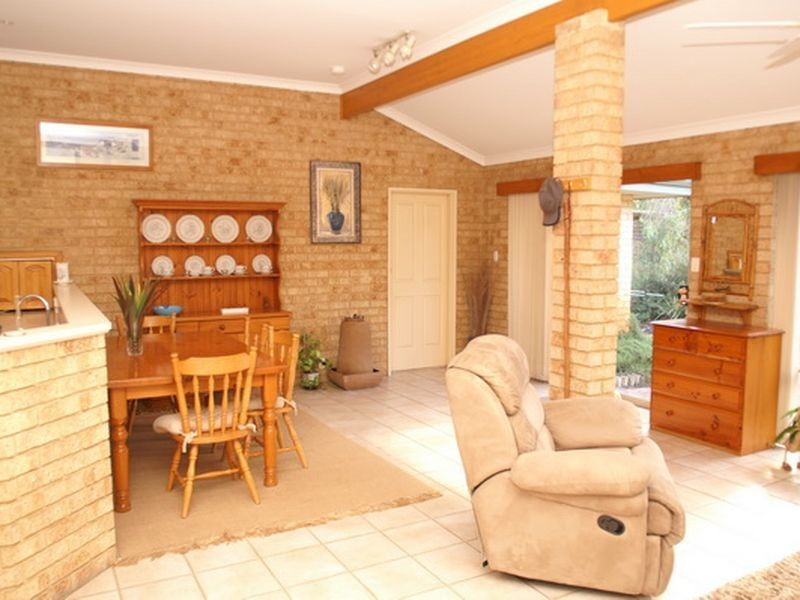 31 Wilga Court, Banjup WA 6164