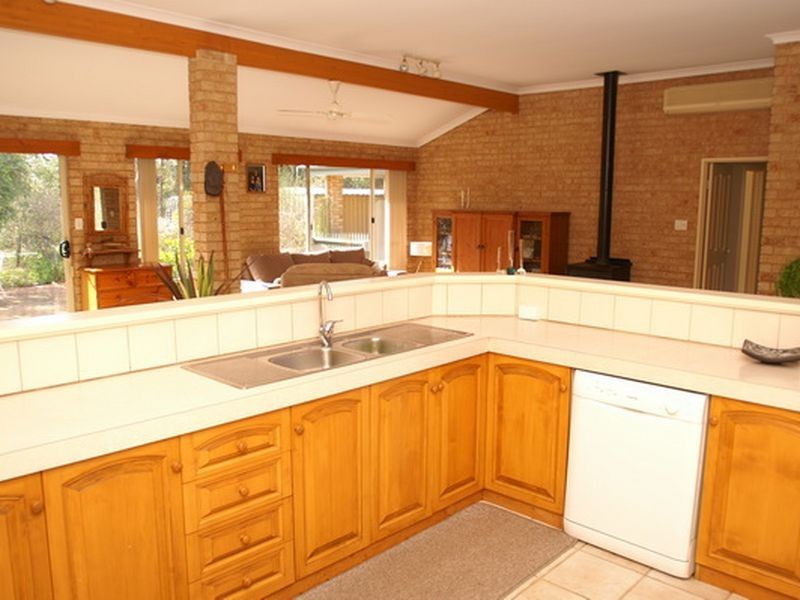 31 Wilga Court, Banjup WA 6164